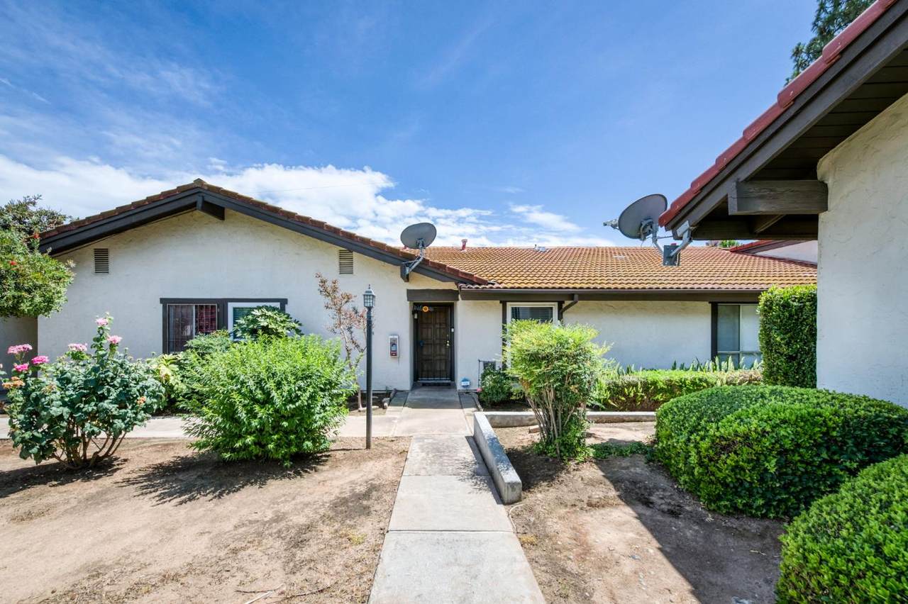 6338 Maroa Avenue - Photo 1
