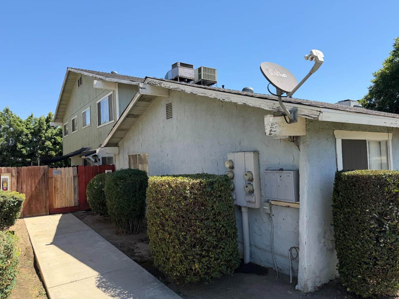 https://bt-photos.global.ssl.fastly.net/fresno/1280_boomver_1_650384-2.jpg