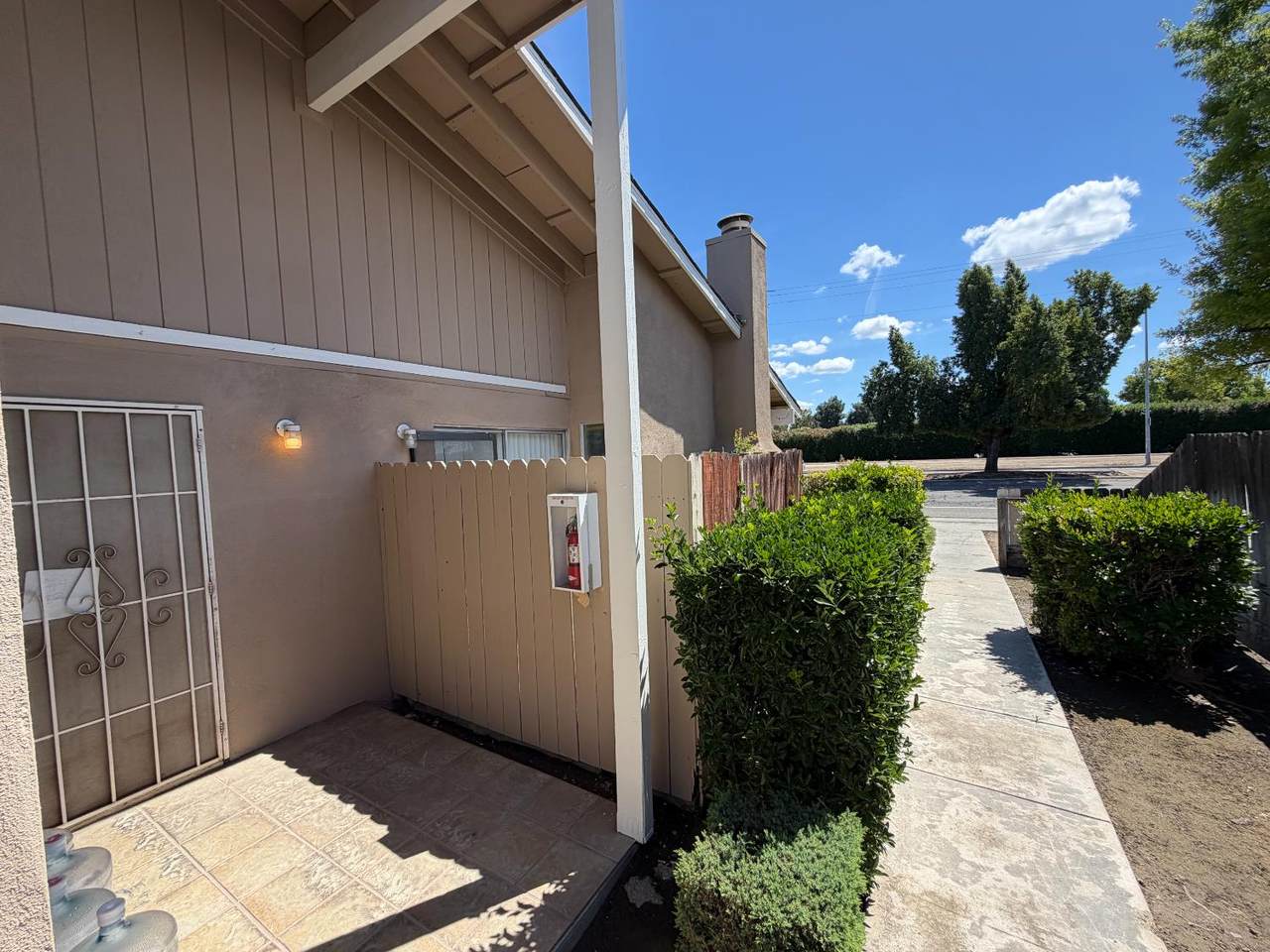 https://bt-photos.global.ssl.fastly.net/fresno/1280_boomver_1_650448-2.jpg