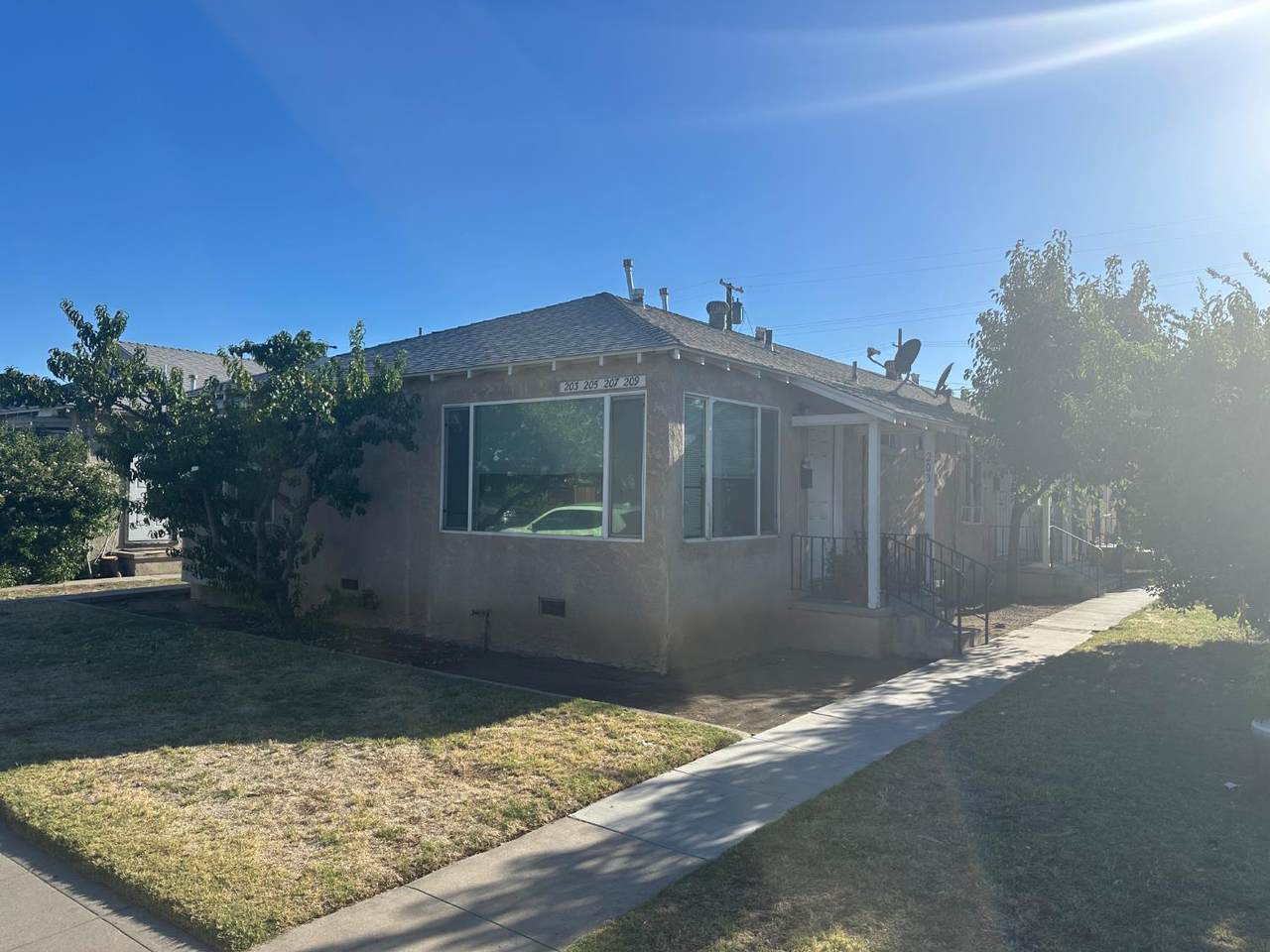 203-209 San Pablo Avenue - Photo 1