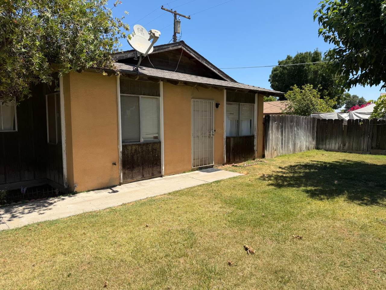 https://bt-photos.global.ssl.fastly.net/fresno/1280_boomver_1_651417-2.jpg