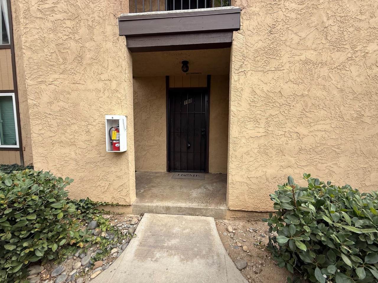 1550 Ashlan Avenue - Photo 1