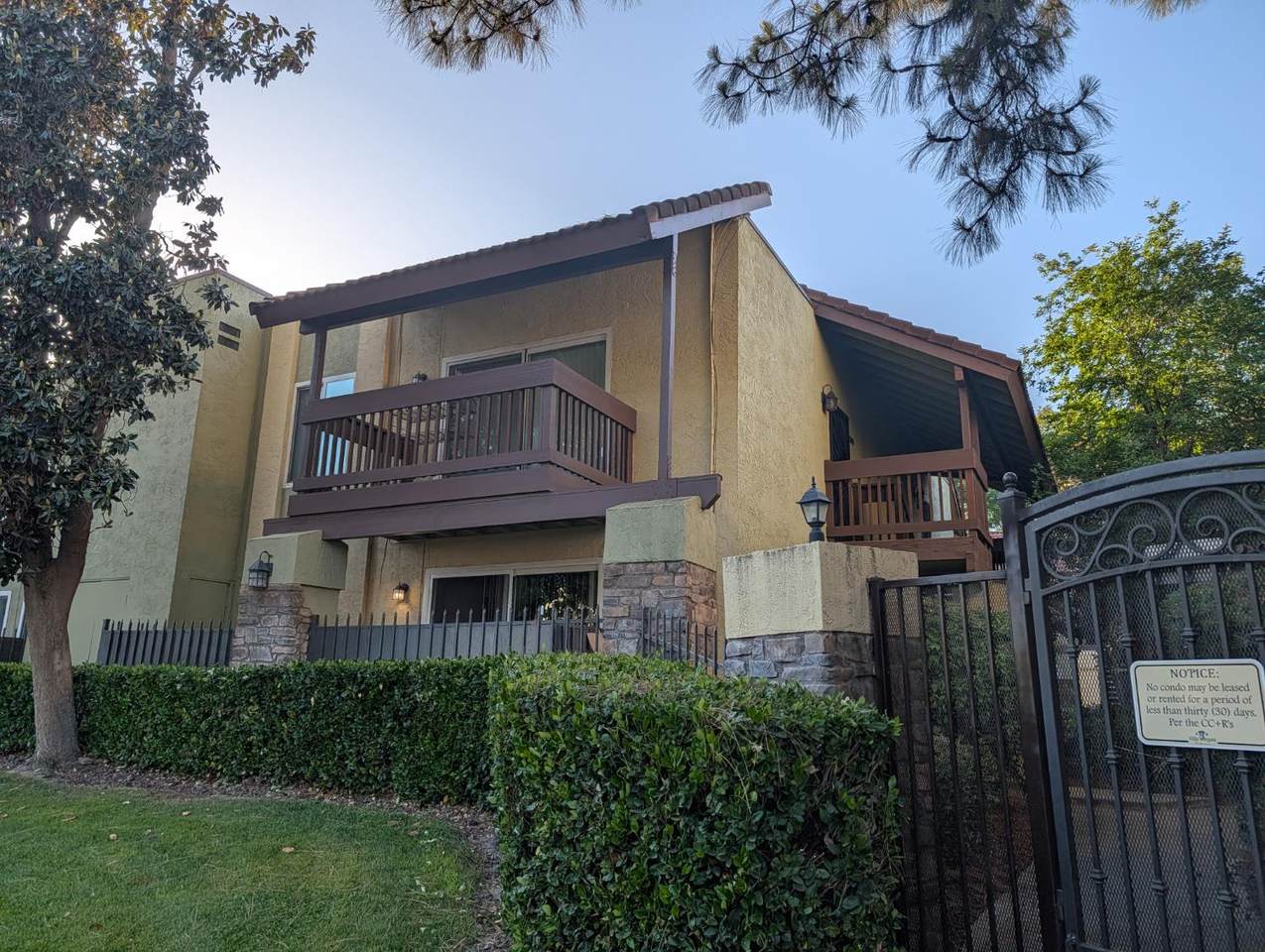 2909 Huntington Boulevard - Photo 1