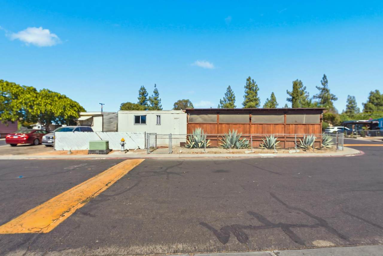 https://bt-photos.global.ssl.fastly.net/fresno/1280_boomver_1_652740-2.jpg