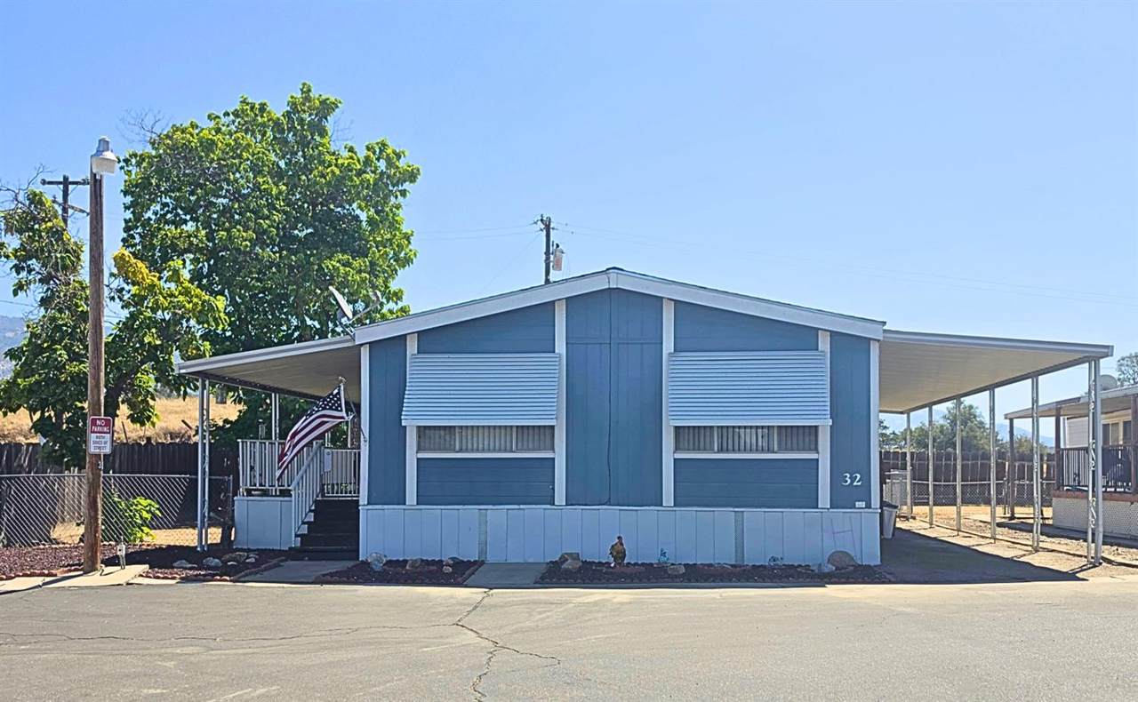 30501 Auberry Road - Photo 1
