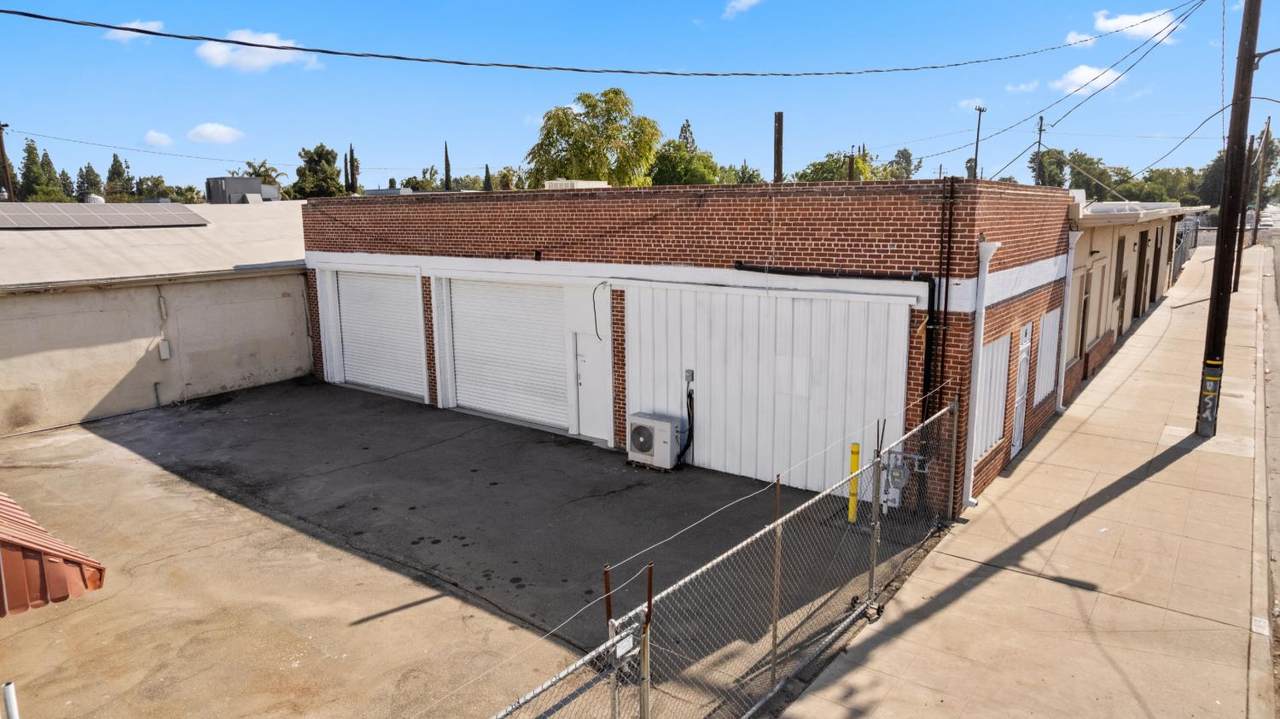 https://bt-photos.global.ssl.fastly.net/fresno/1280_boomver_1_653478-2.jpg