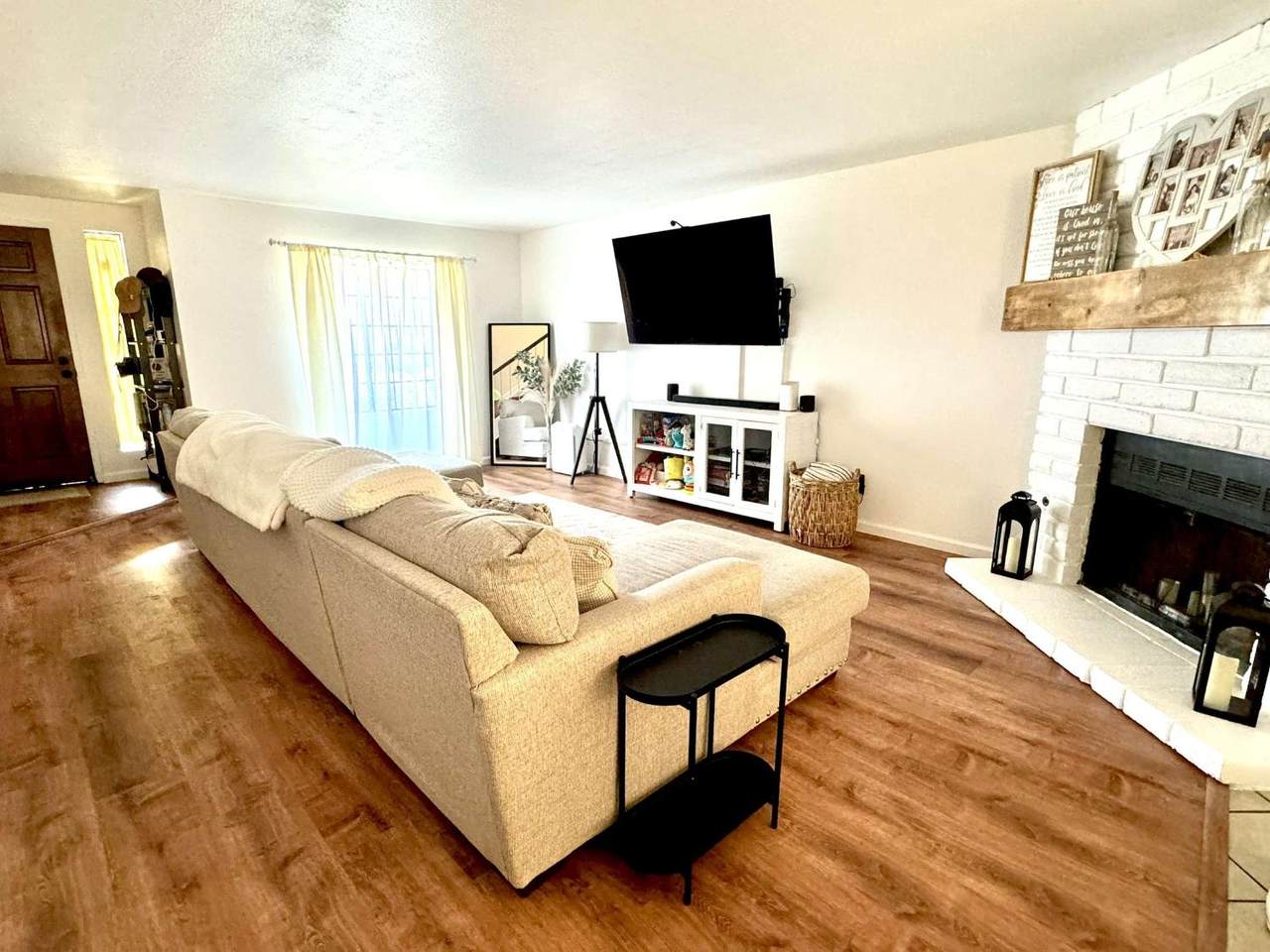 4718 Alamos Avenue - Photo 1