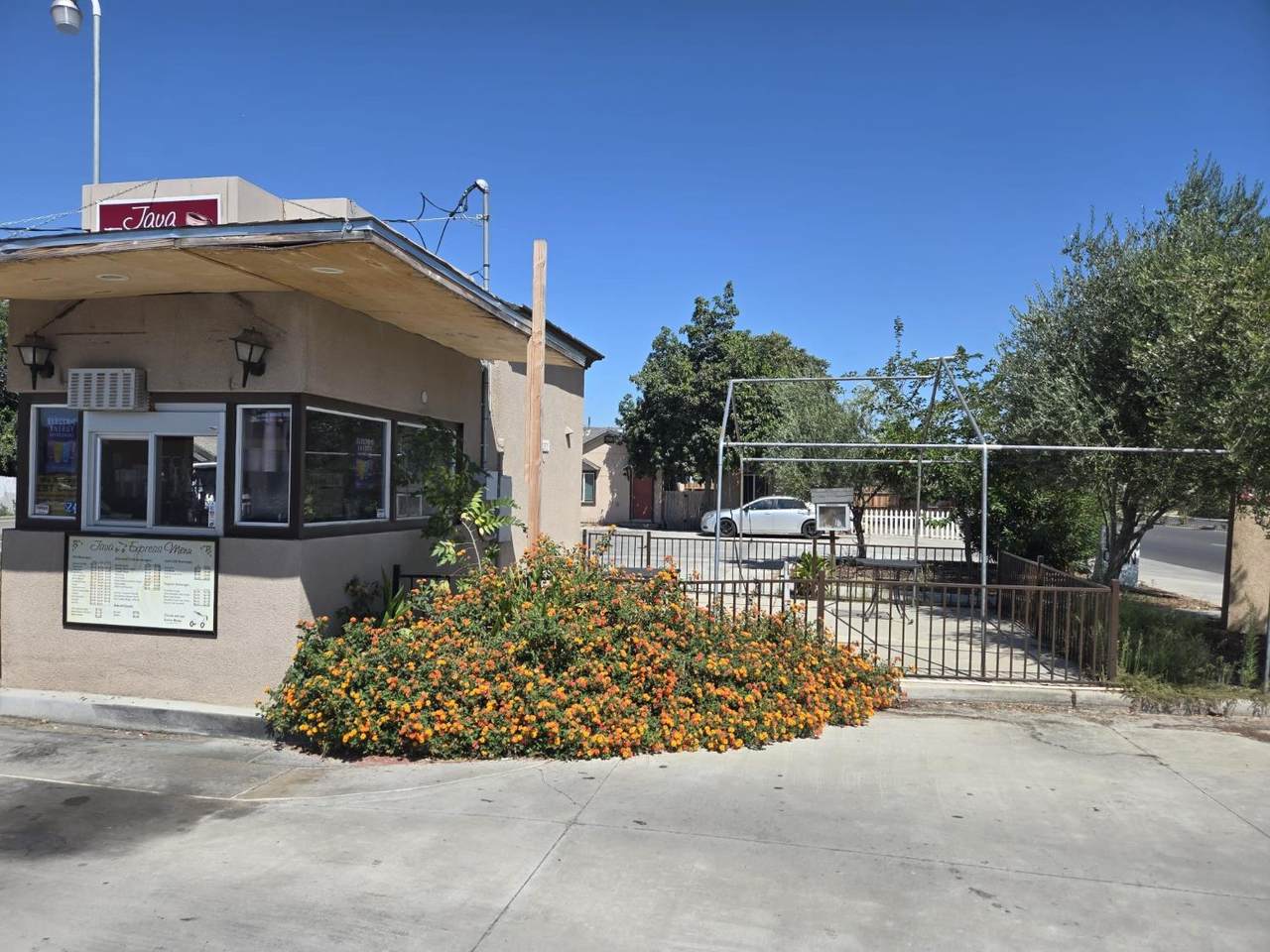 https://bt-photos.global.ssl.fastly.net/fresno/1280_boomver_1_653663-2.jpg