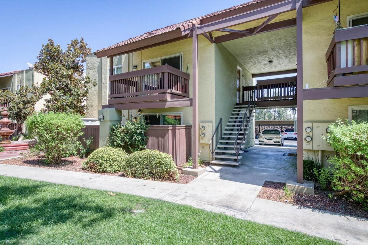 2909 Huntington Boulevard - Photo 1