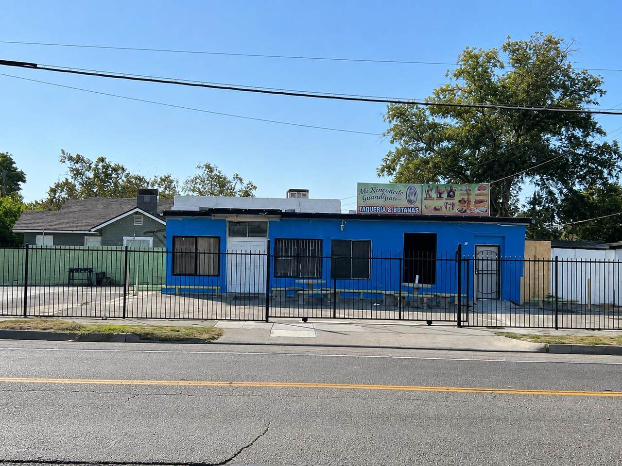 1011 Fresno Street - Photo 1
