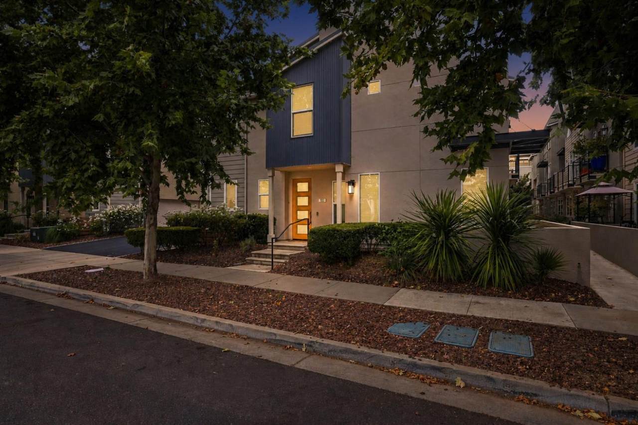 1681 Heirloom Street - Photo 1