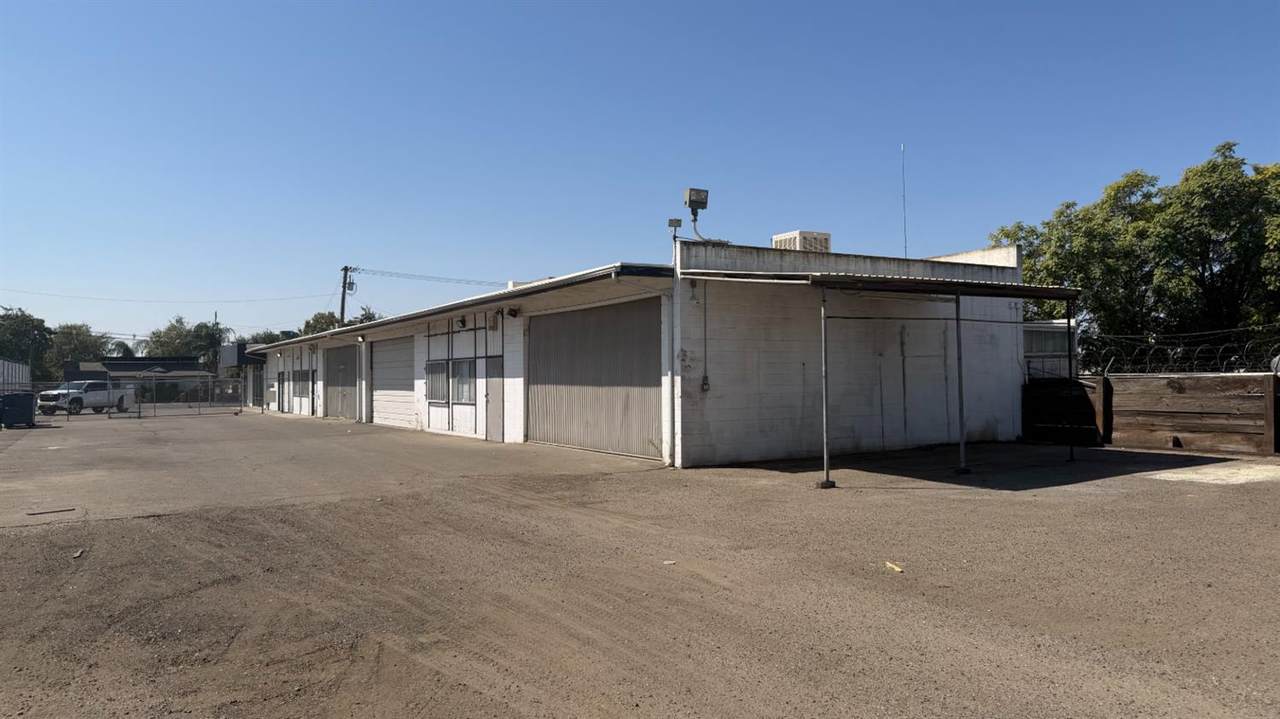 https://bt-photos.global.ssl.fastly.net/fresno/1280_boomver_1_654750-2.jpg