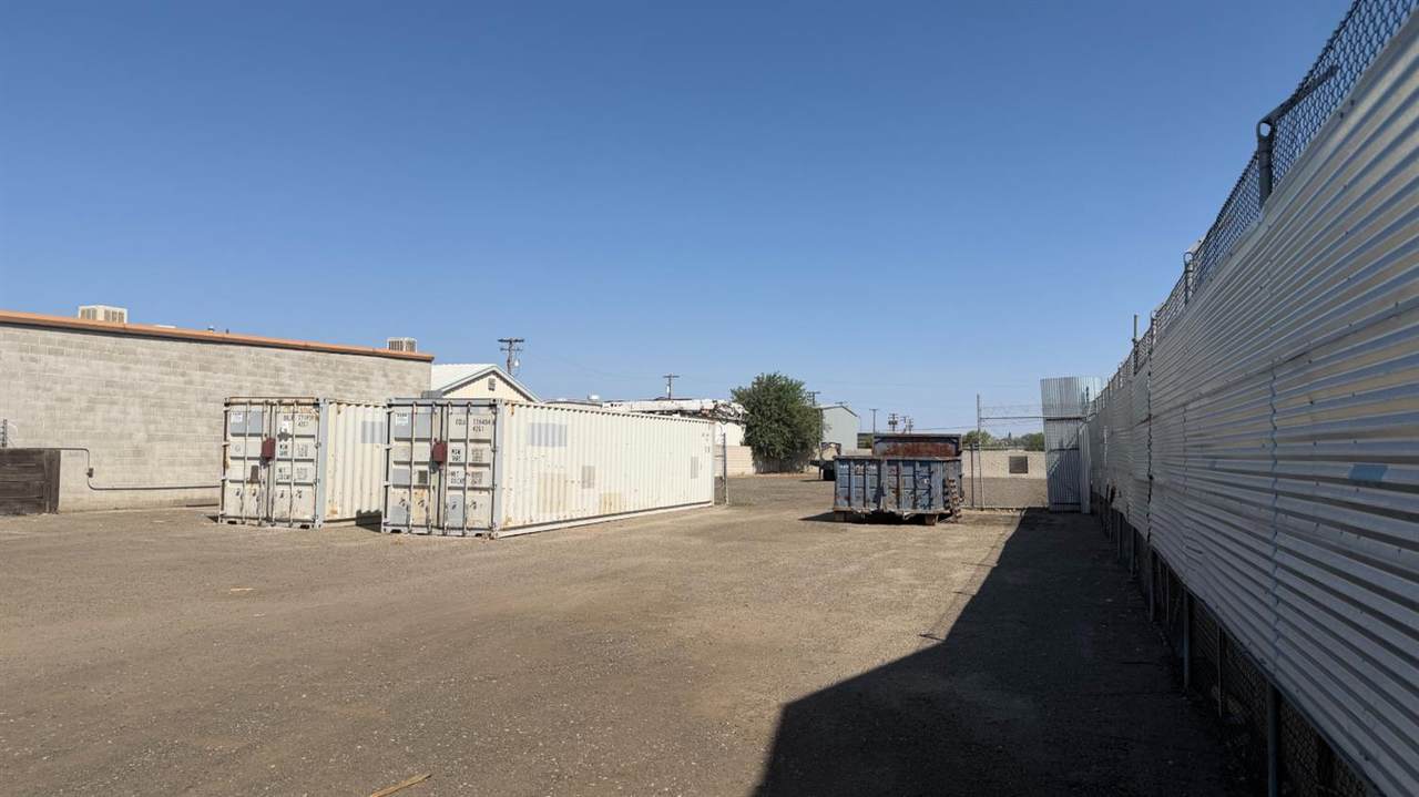 https://bt-photos.global.ssl.fastly.net/fresno/1280_boomver_1_654750-2.jpg