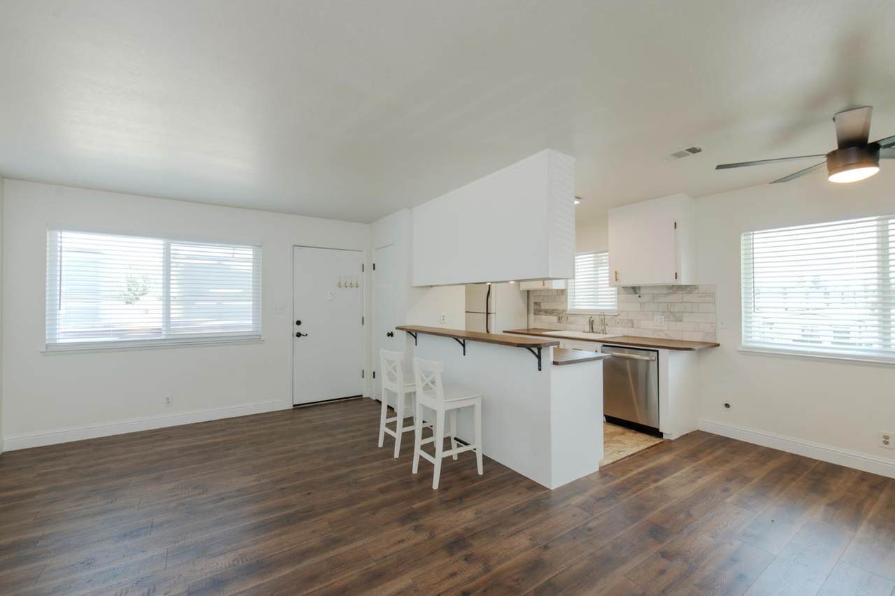 4904 Holt Avenue - Photo 1