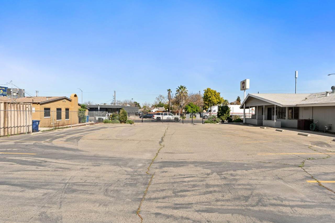 https://bt-photos.global.ssl.fastly.net/fresno/1280_boomver_1_655072-2.jpg