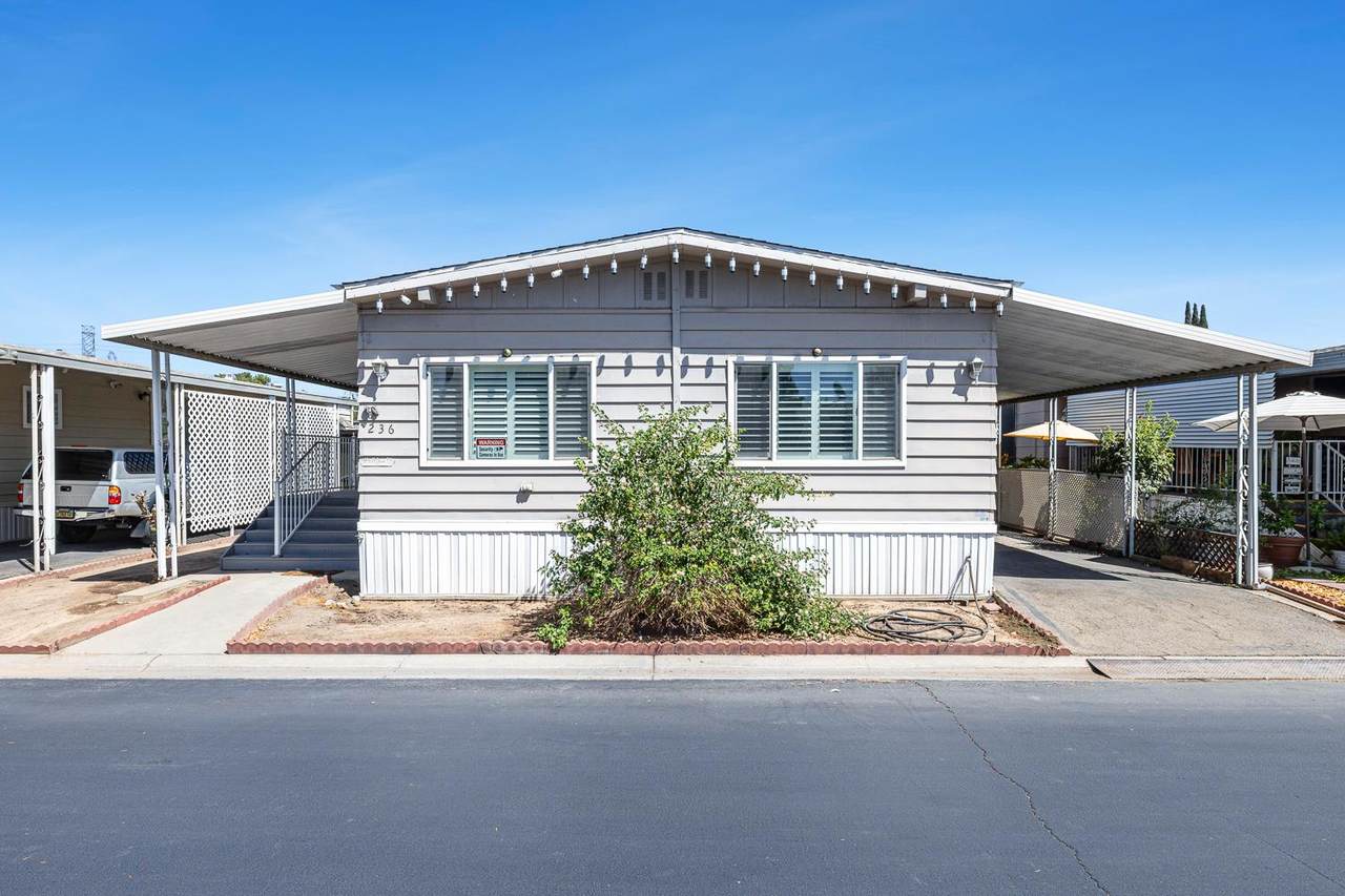 2706 Ashlan Avenue - Photo 1