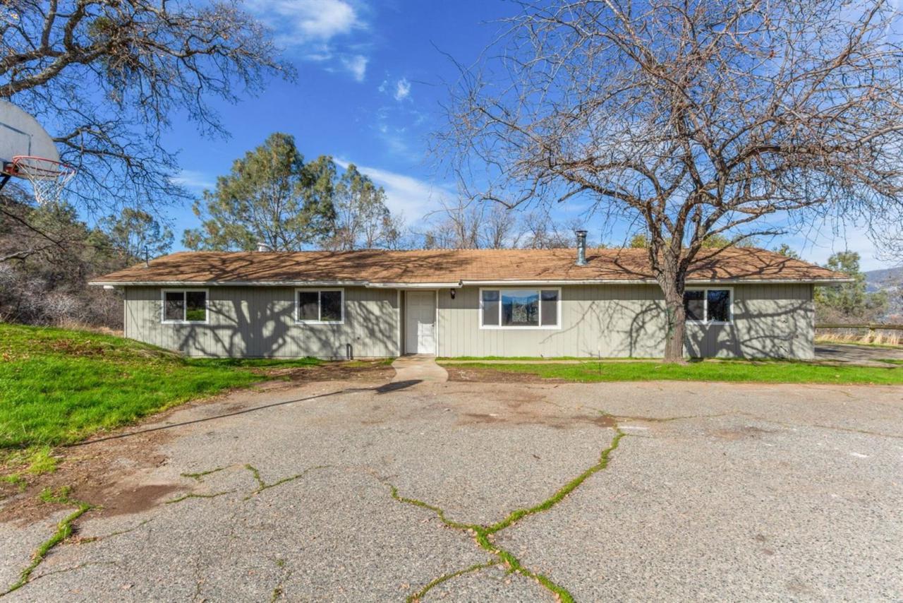 29248 Larkspur Road - Photo 1