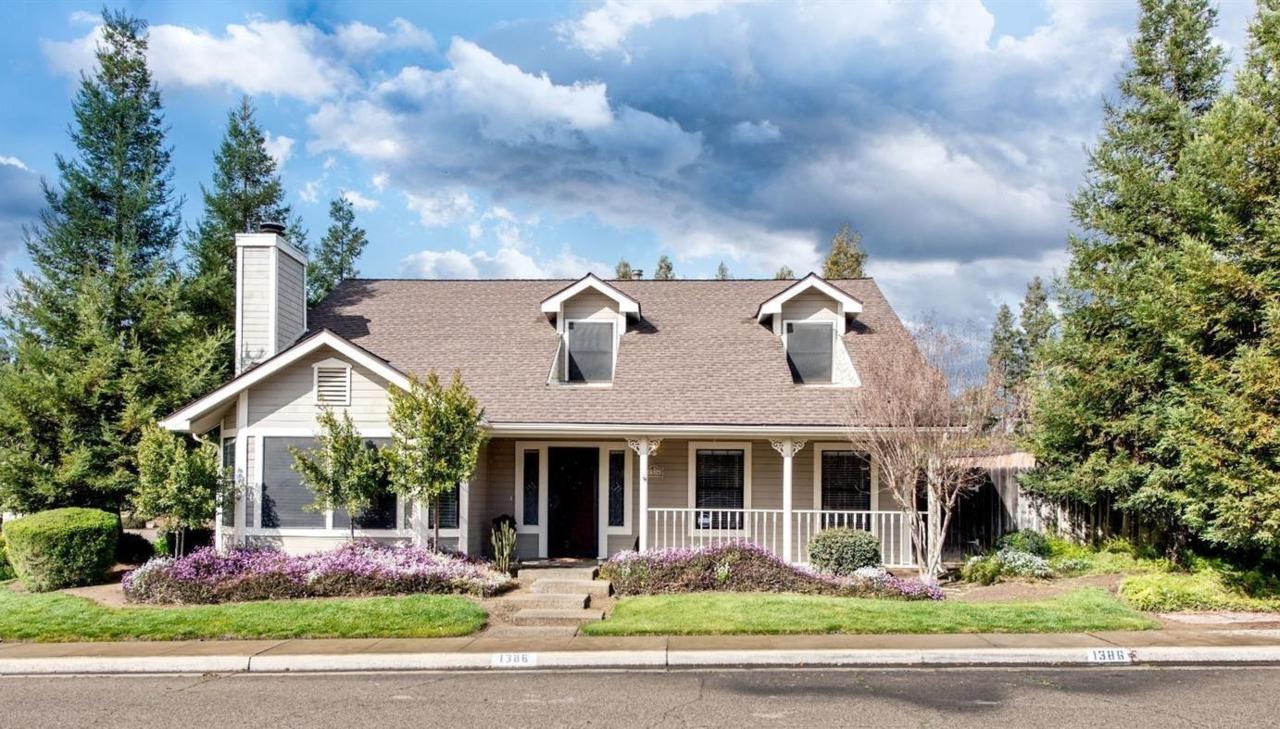 1386 Flora Avenue - Photo 1