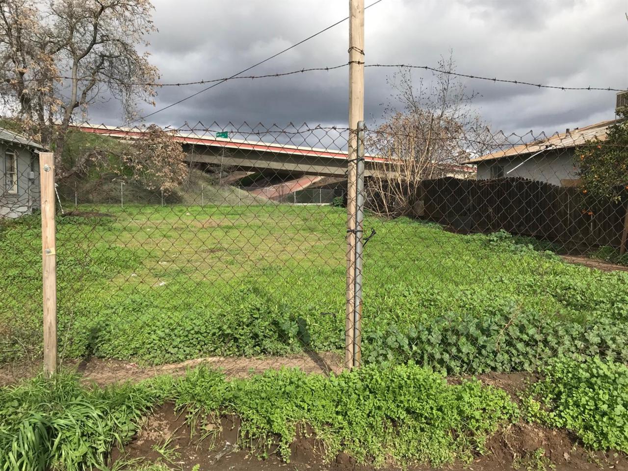 338 Dunn - Photo 1