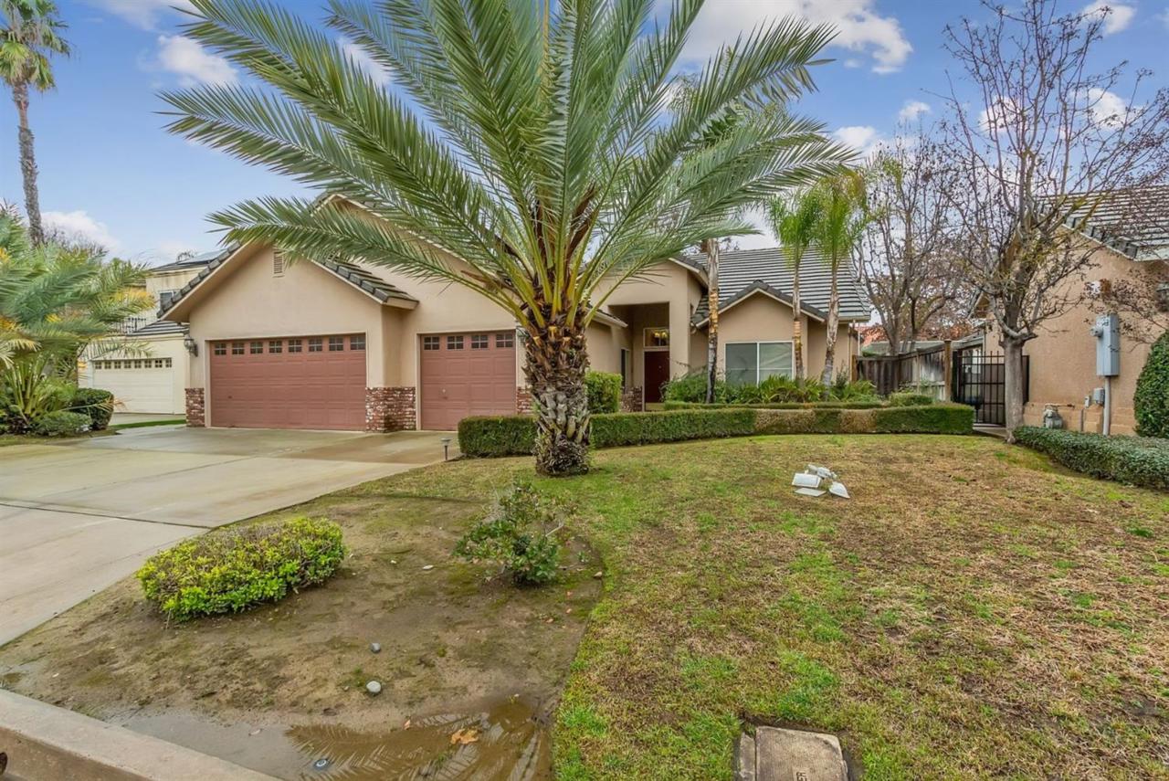 9069 Price Avenue - Photo 1