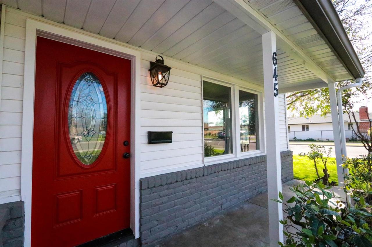 645 Andrews Avenue - Photo 1