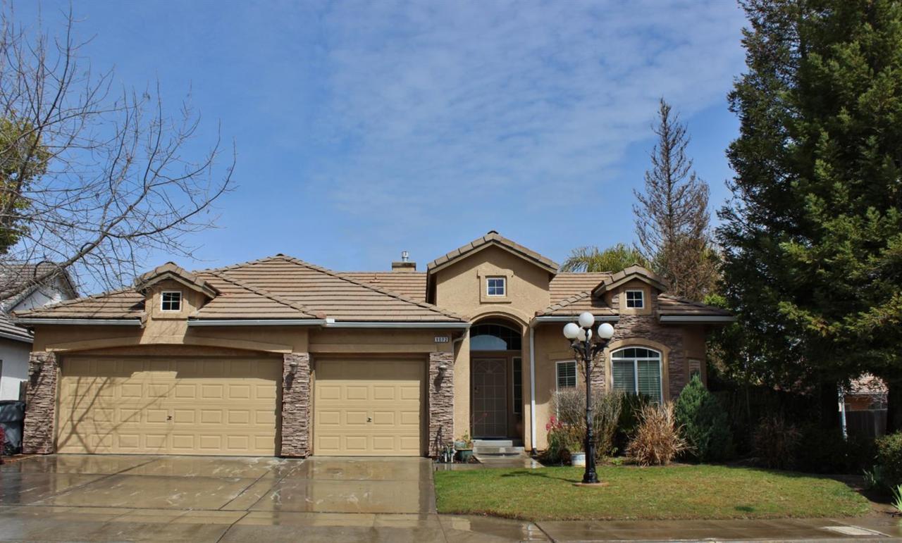 1072 Sarazen Avenue - Photo 1