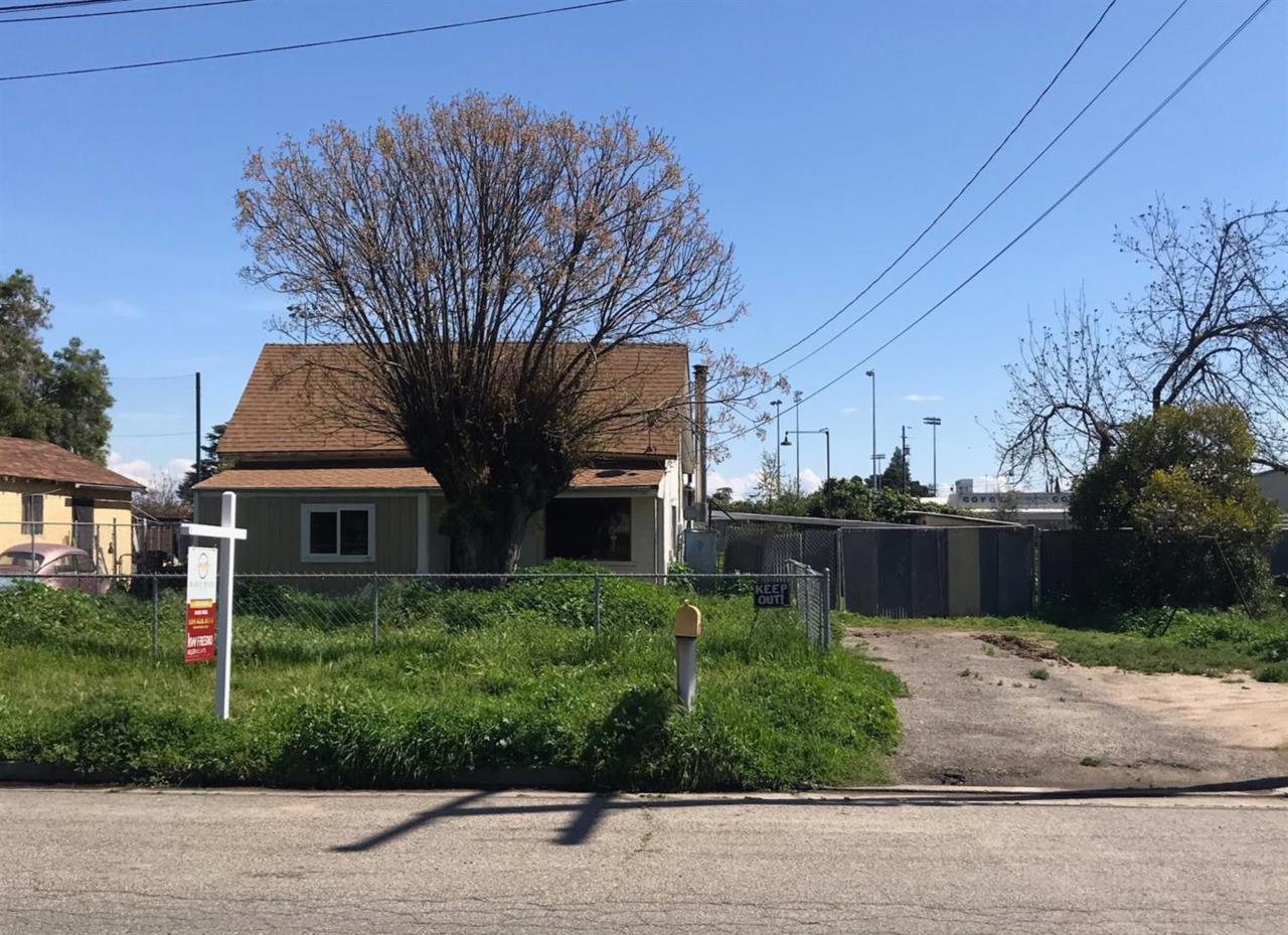 129 Grove Street - Photo 1
