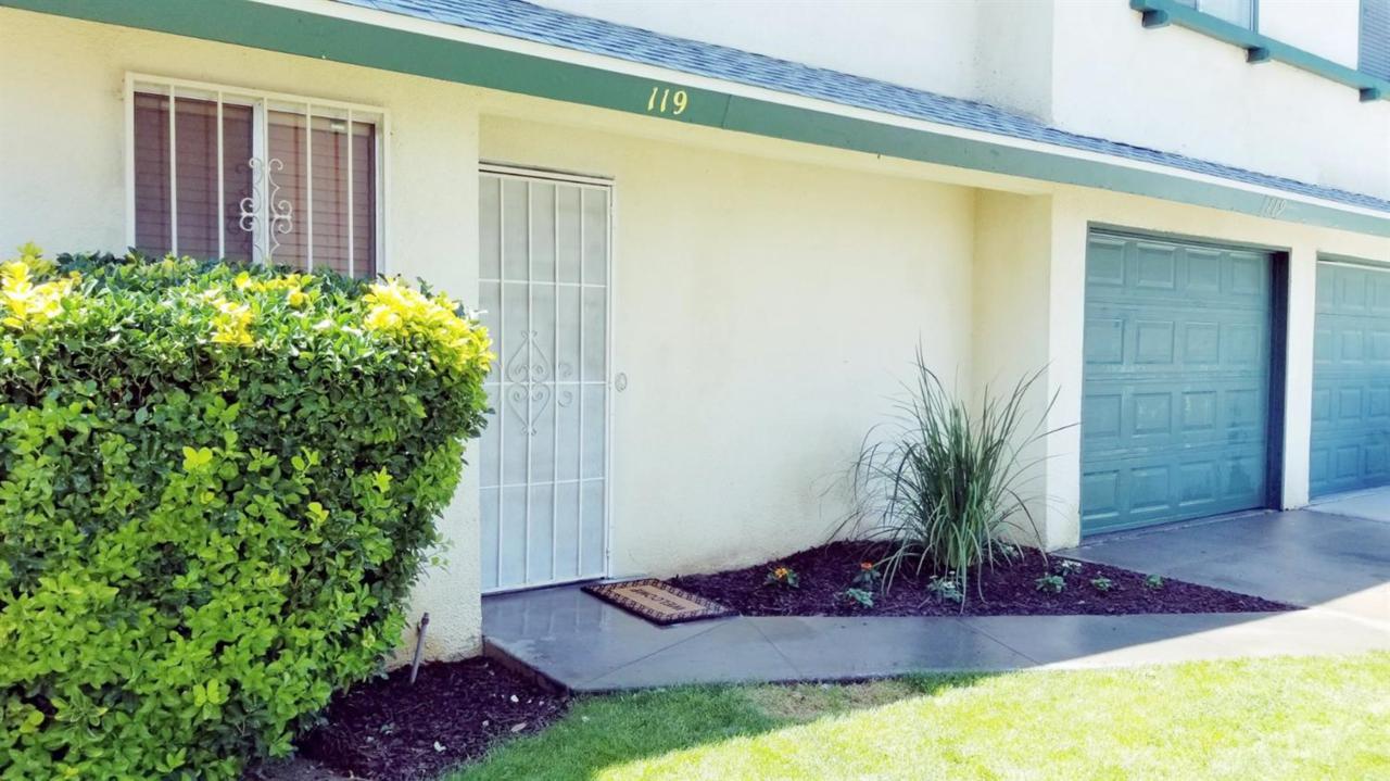 4811 Winery Circle - Photo 1