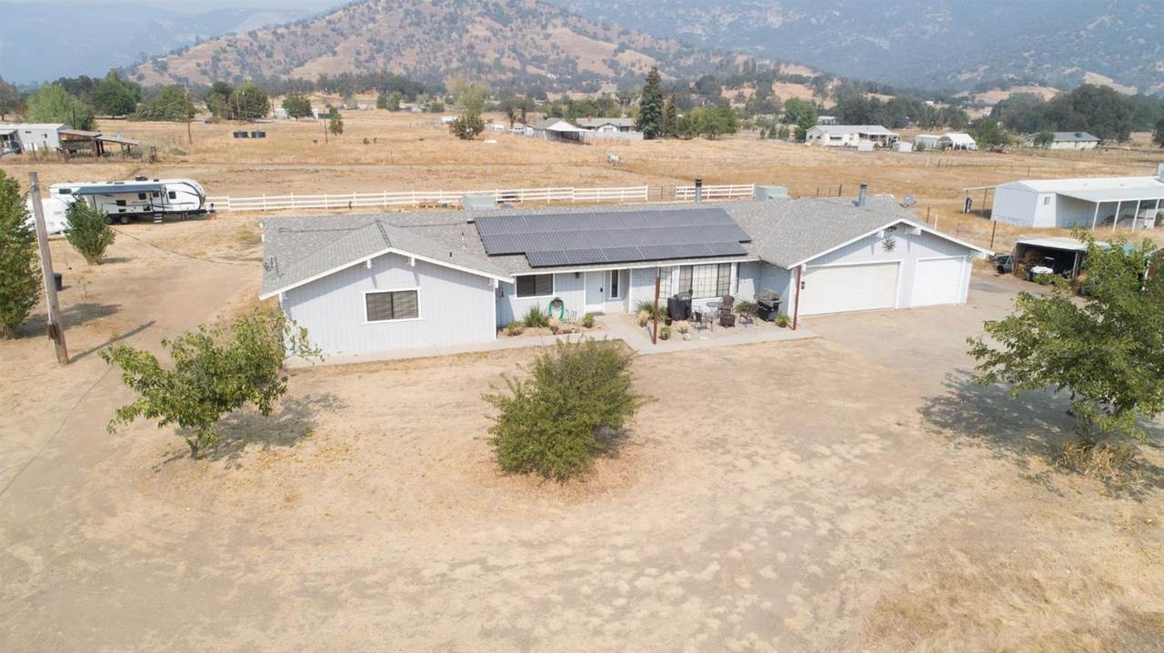 28998 Burrough Valley Road - Photo 1