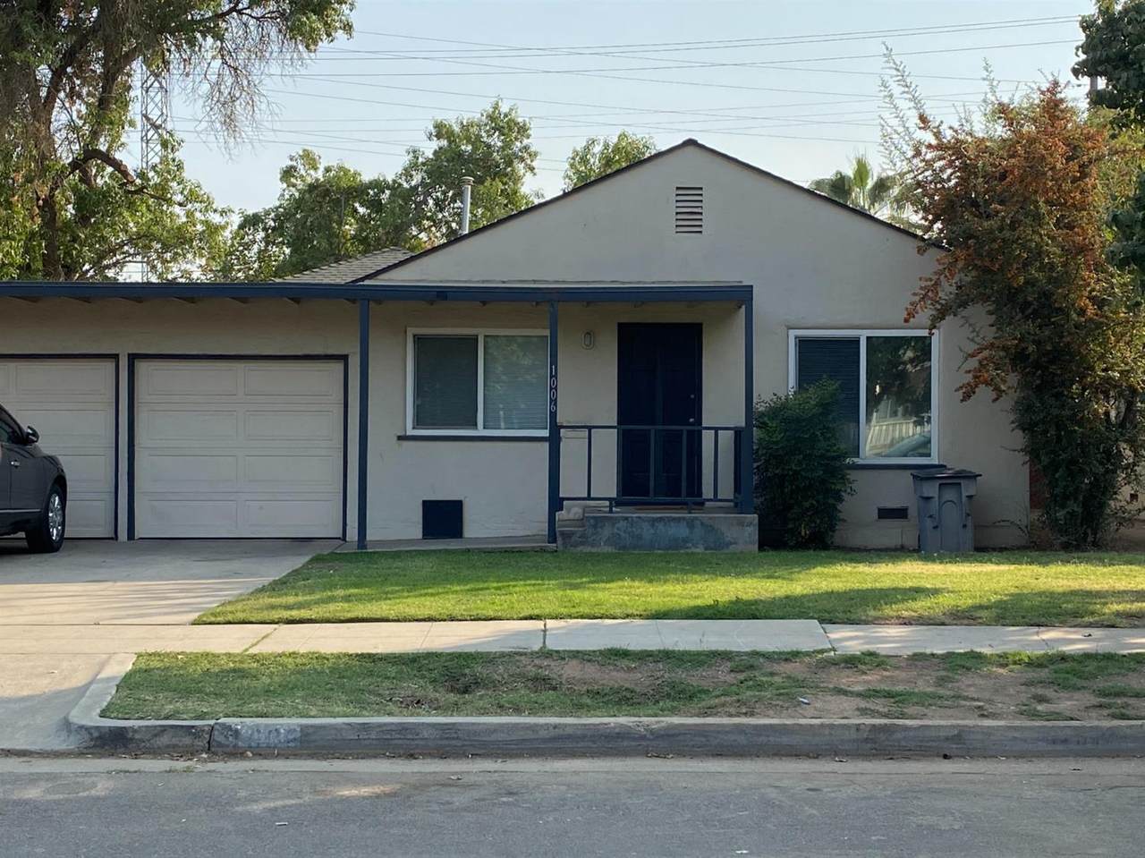 1006 Lansing Way - Photo 1