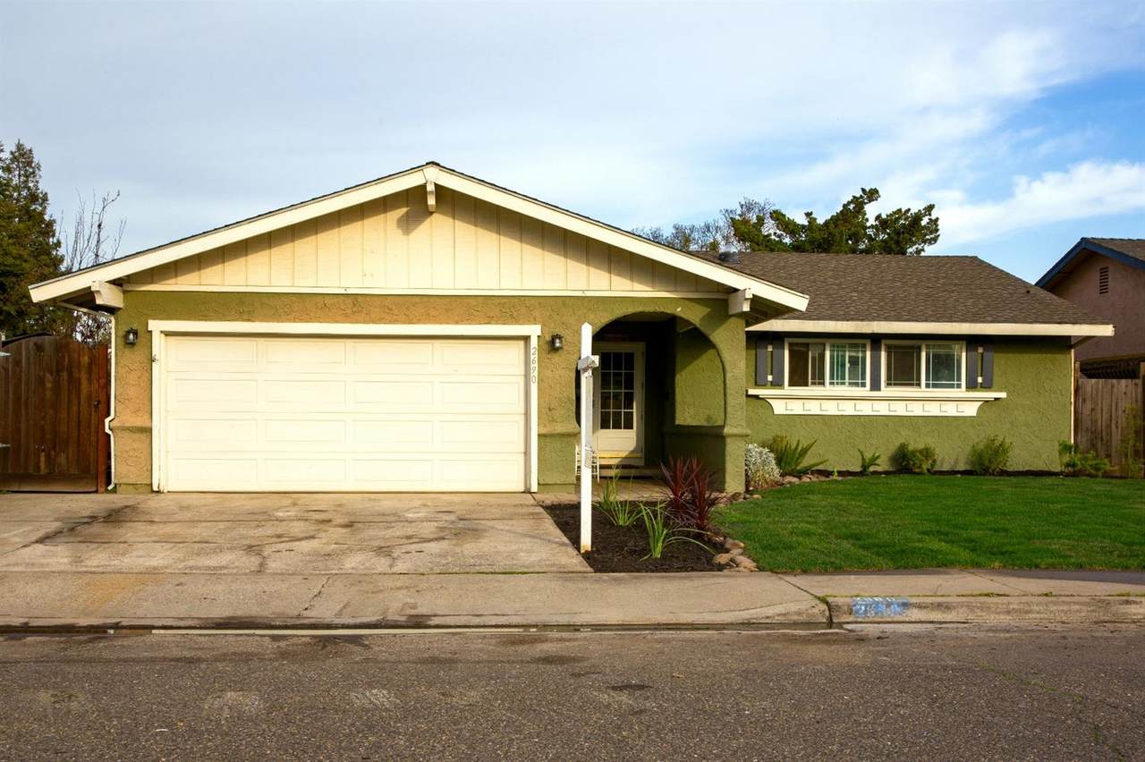 2690 Princeton Court - Photo 1