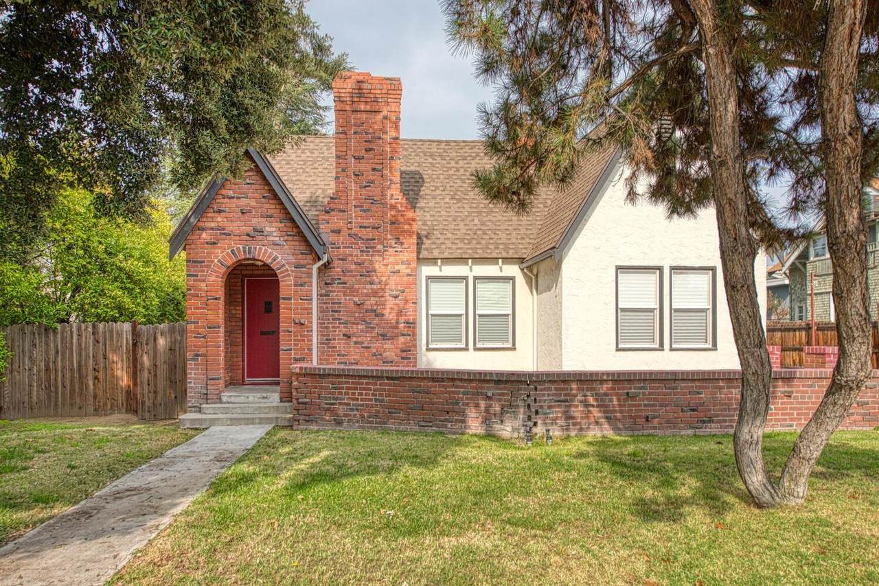 957 Clinton Avenue - Photo 1