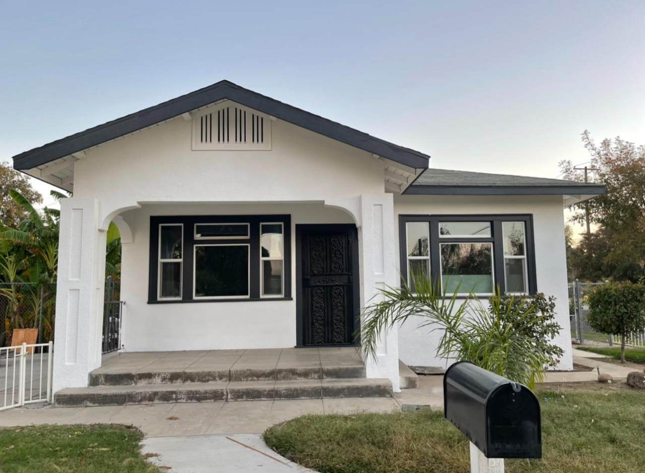 304 Stanislaus Street - Photo 1
