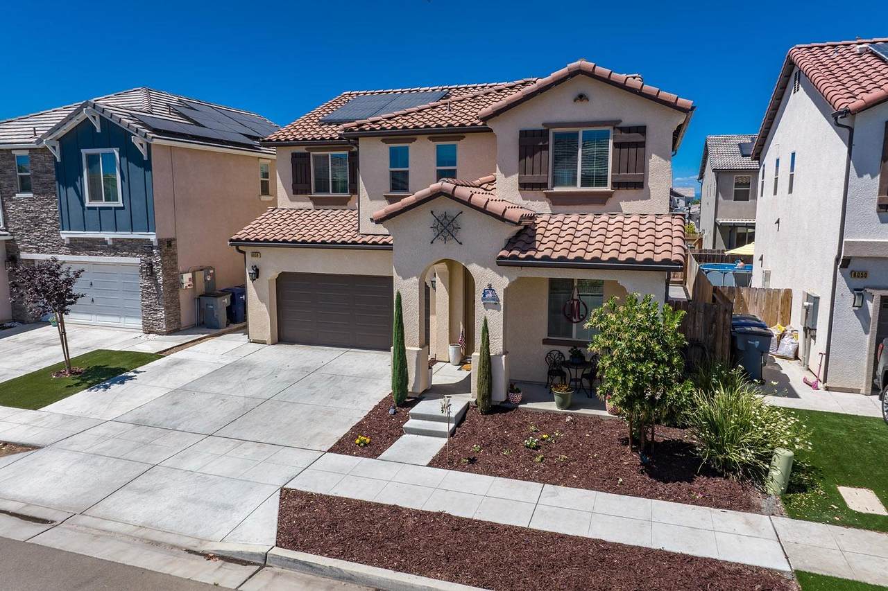 6038 Terrace Avenue - Photo 1