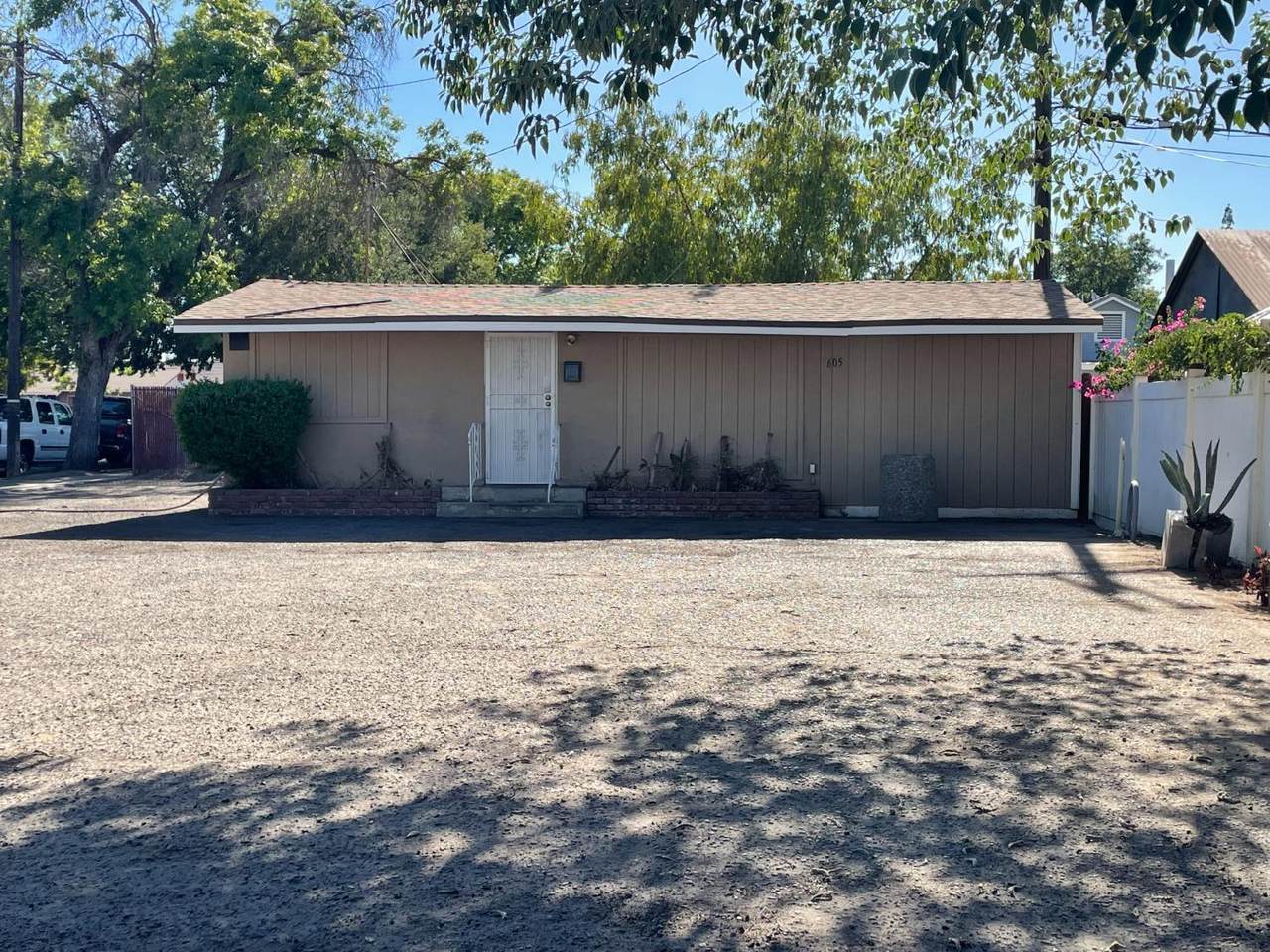 605 1St Street - Photo 1