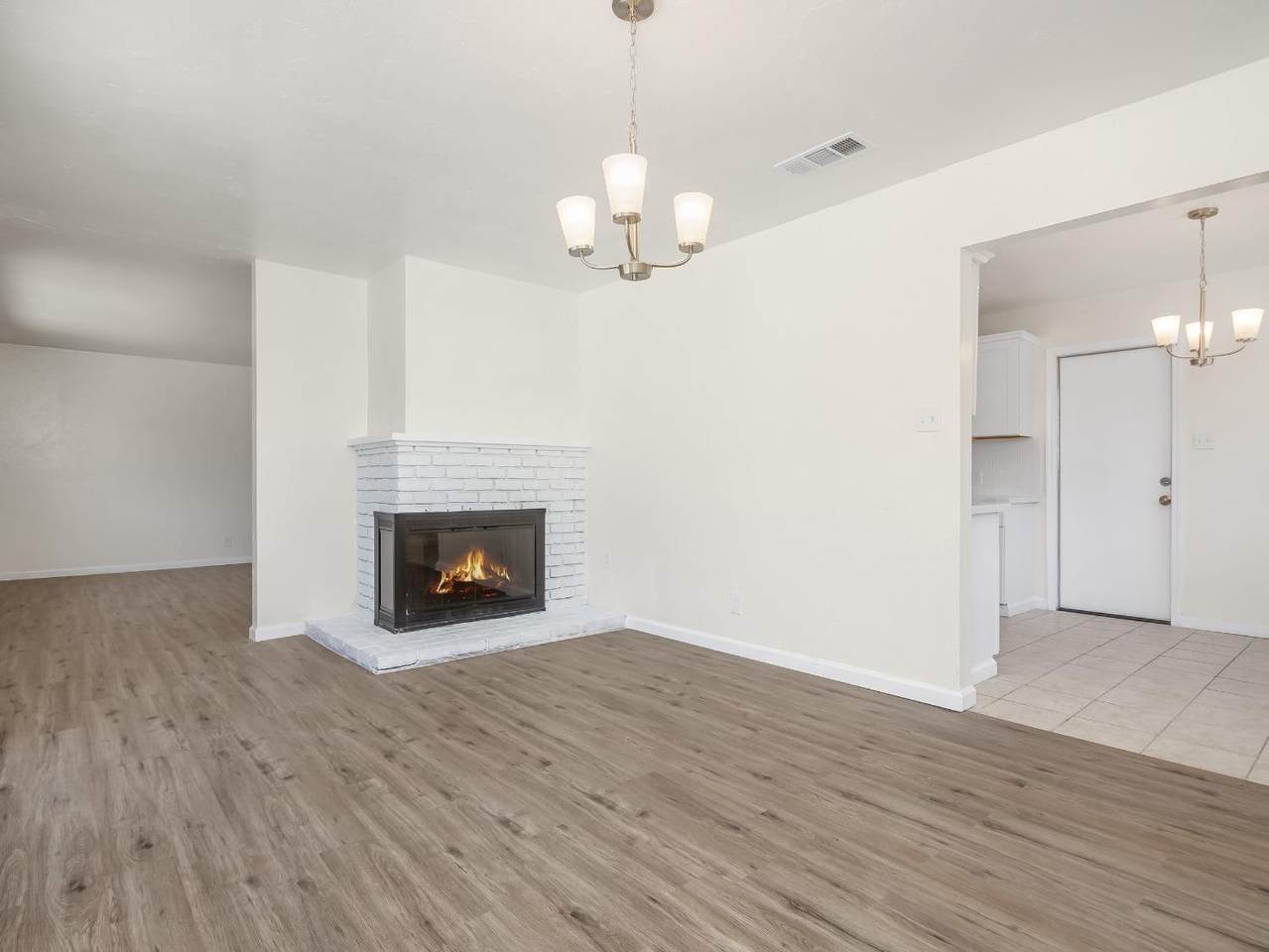 3879 Gettysburg Avenue - Photo 1