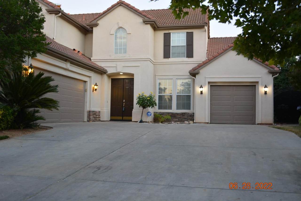 10499 Lylewood Way - Photo 1
