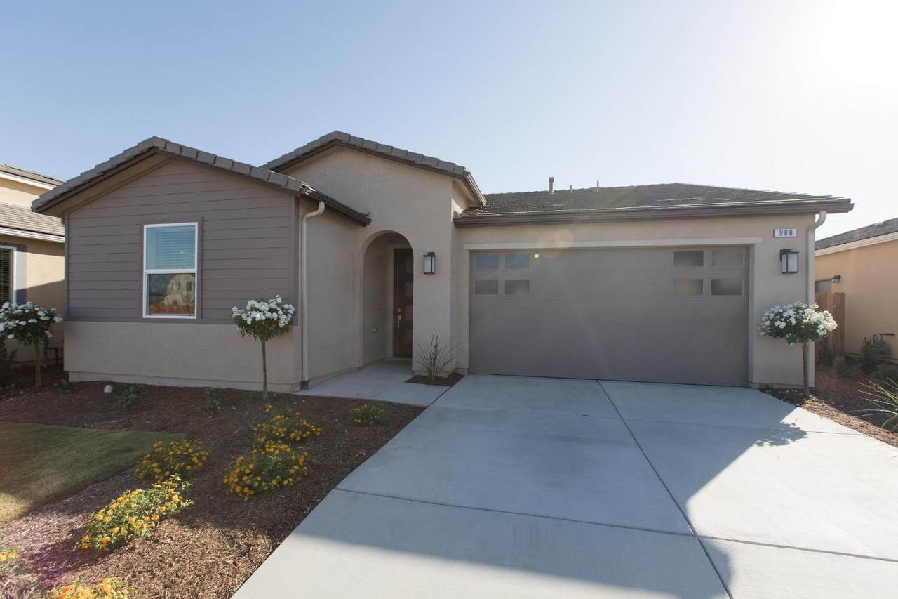 986 Groveland Avenue - Photo 1
