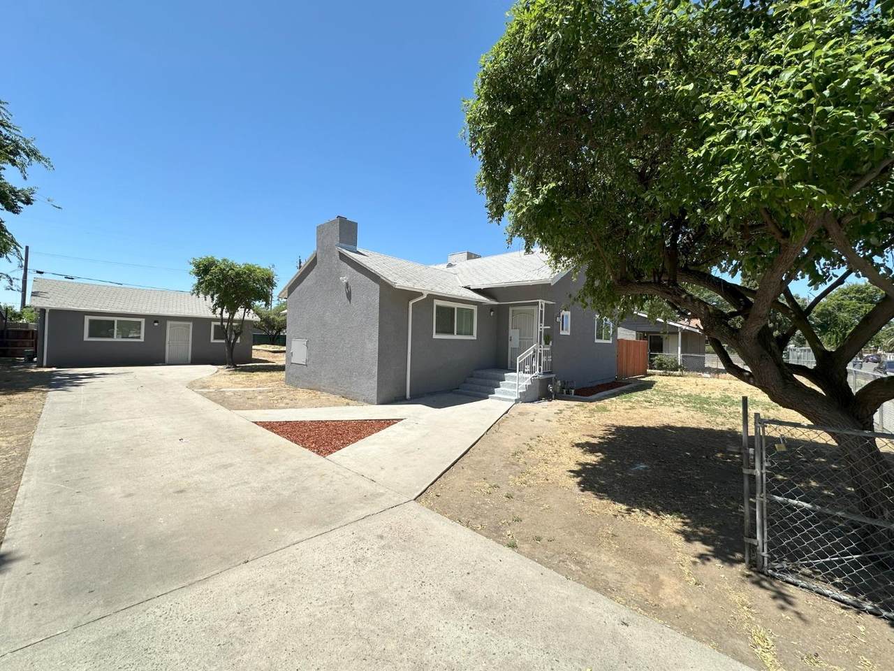 2260 White Avenue - Photo 1