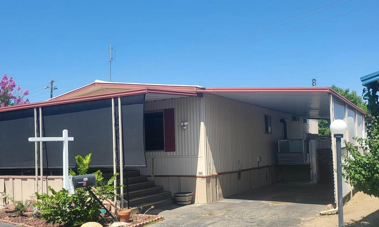 1724 Minnewawa Avenue - Photo 1