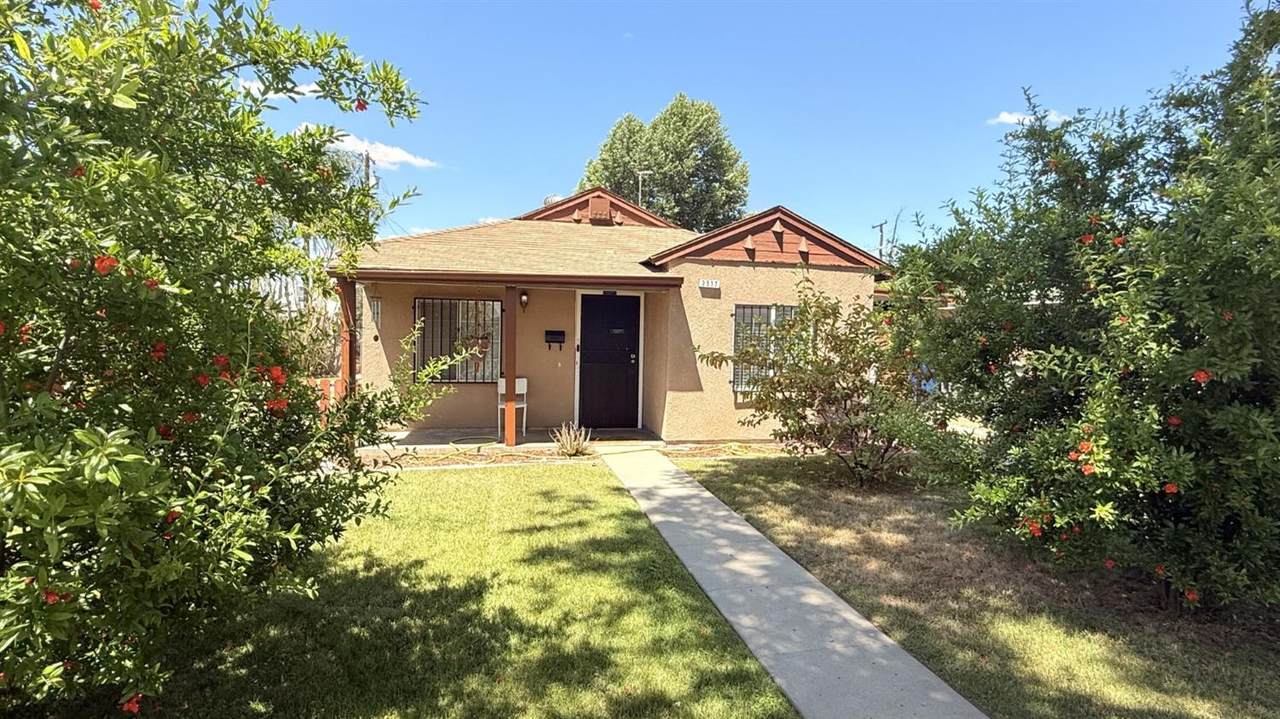 3517 Lamona Avenue - Photo 1