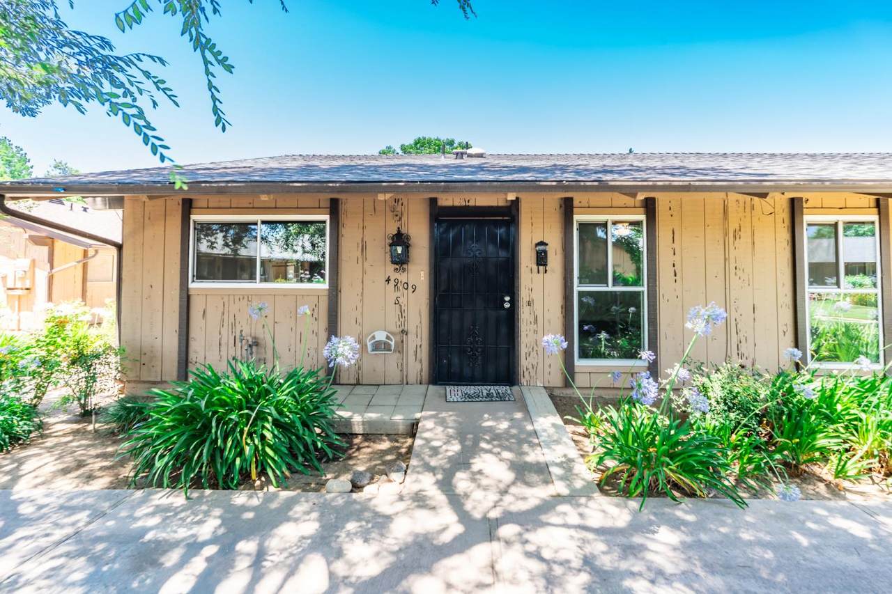 4909 7Th Street - Photo 1