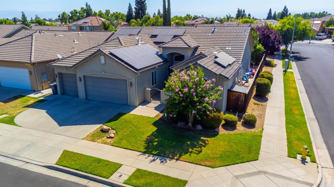 2455 Kaweah Avenue - Photo 1