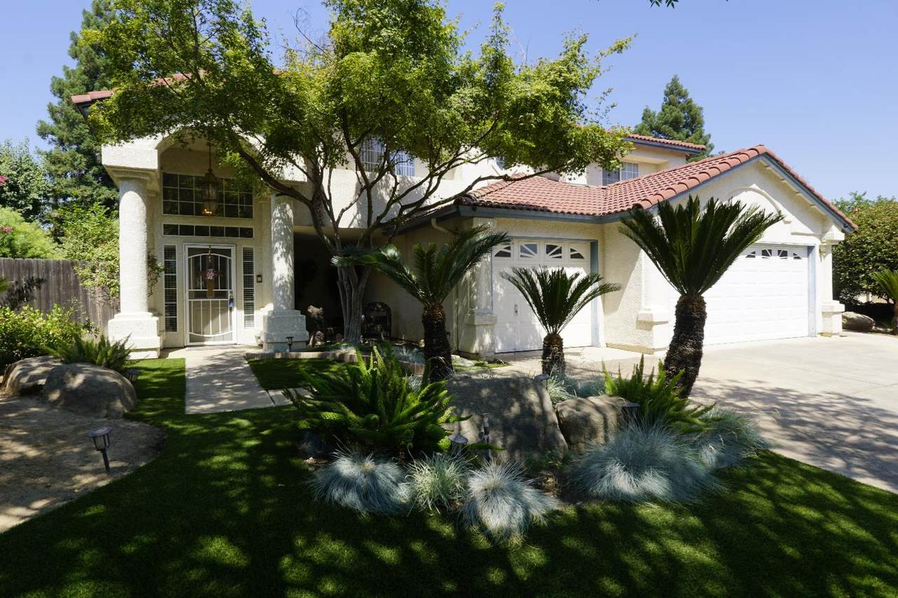 742 Marion Avenue - Photo 1