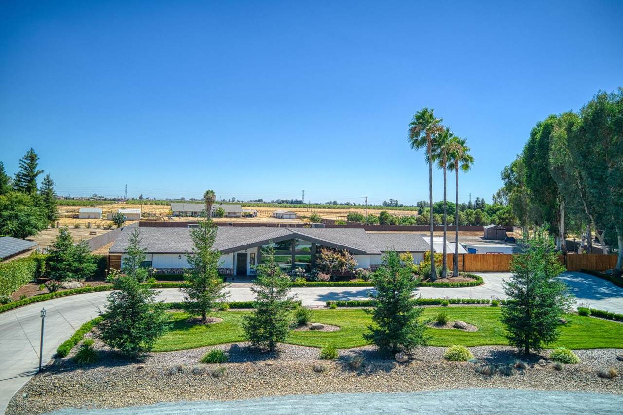 https://bt-photos.global.ssl.fastly.net/fresno/1280_boomver_2_634740-2.jpg