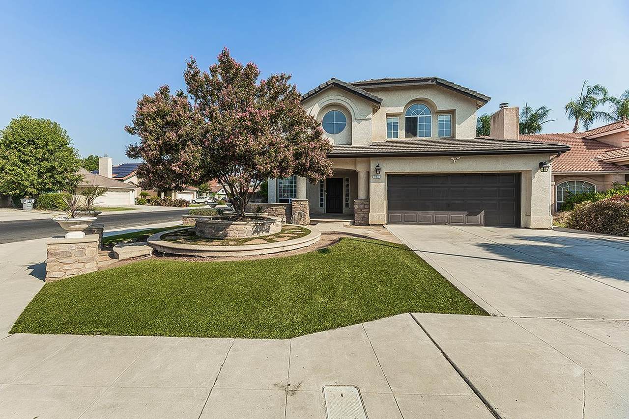 815 Robinson Avenue - Photo 1
