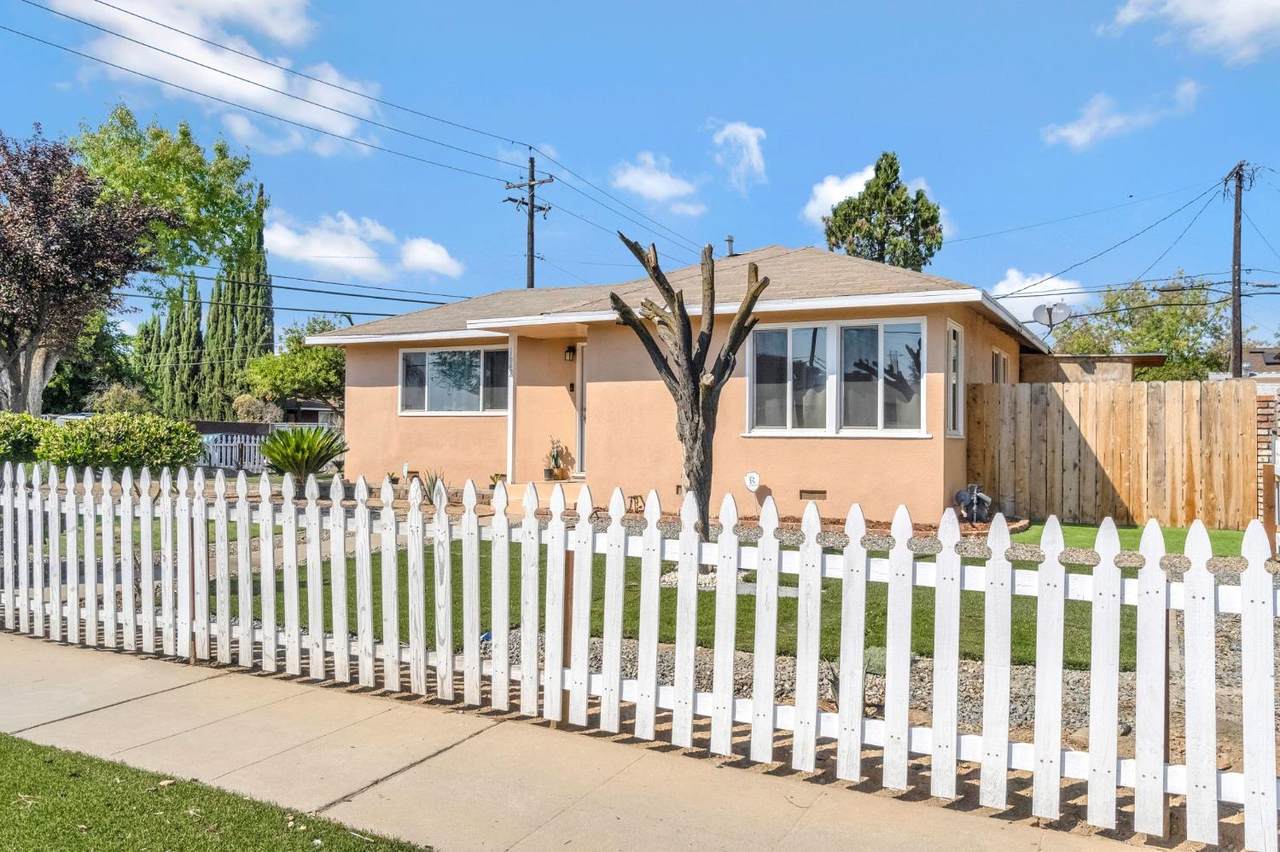 https://bt-photos.global.ssl.fastly.net/fresno/1280_boomver_2_637256-2.jpg