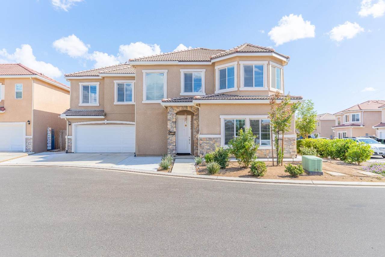 4430 Langden Drive - Photo 1