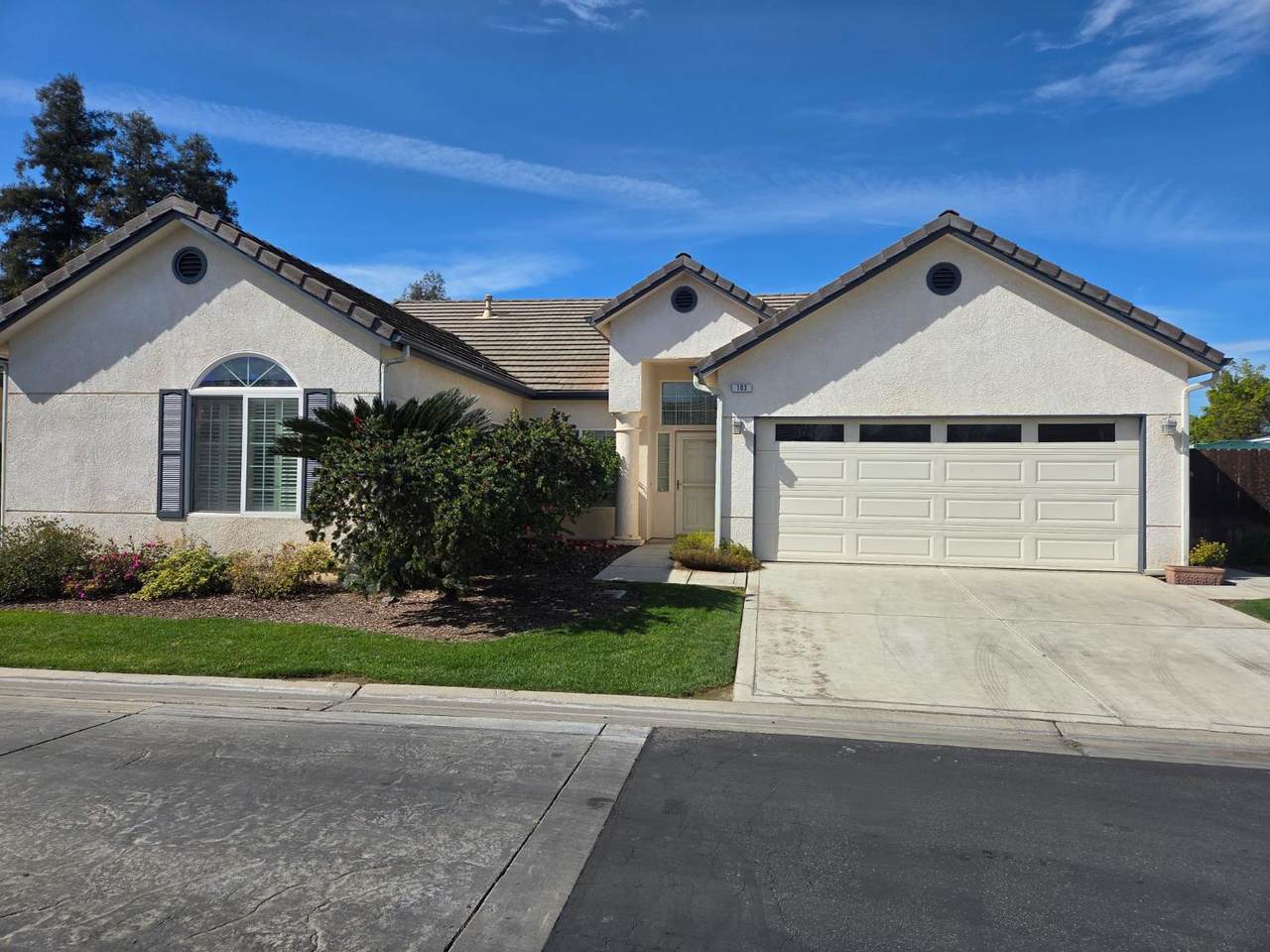 2300 Sierra Street - Photo 1