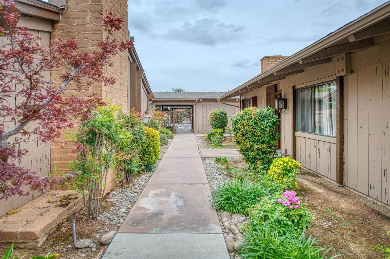 https://bt-photos.global.ssl.fastly.net/fresno/1280_boomver_2_648264-2.jpg